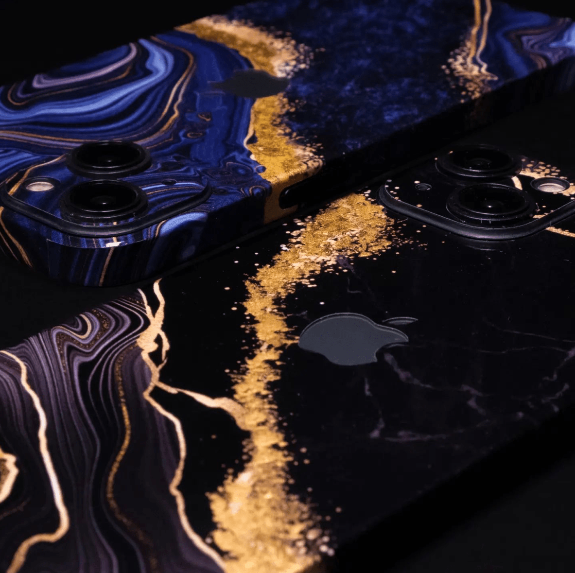 iPhone 14 Plus Skin mit 24K Gold Luxury Black - TF Skins UG