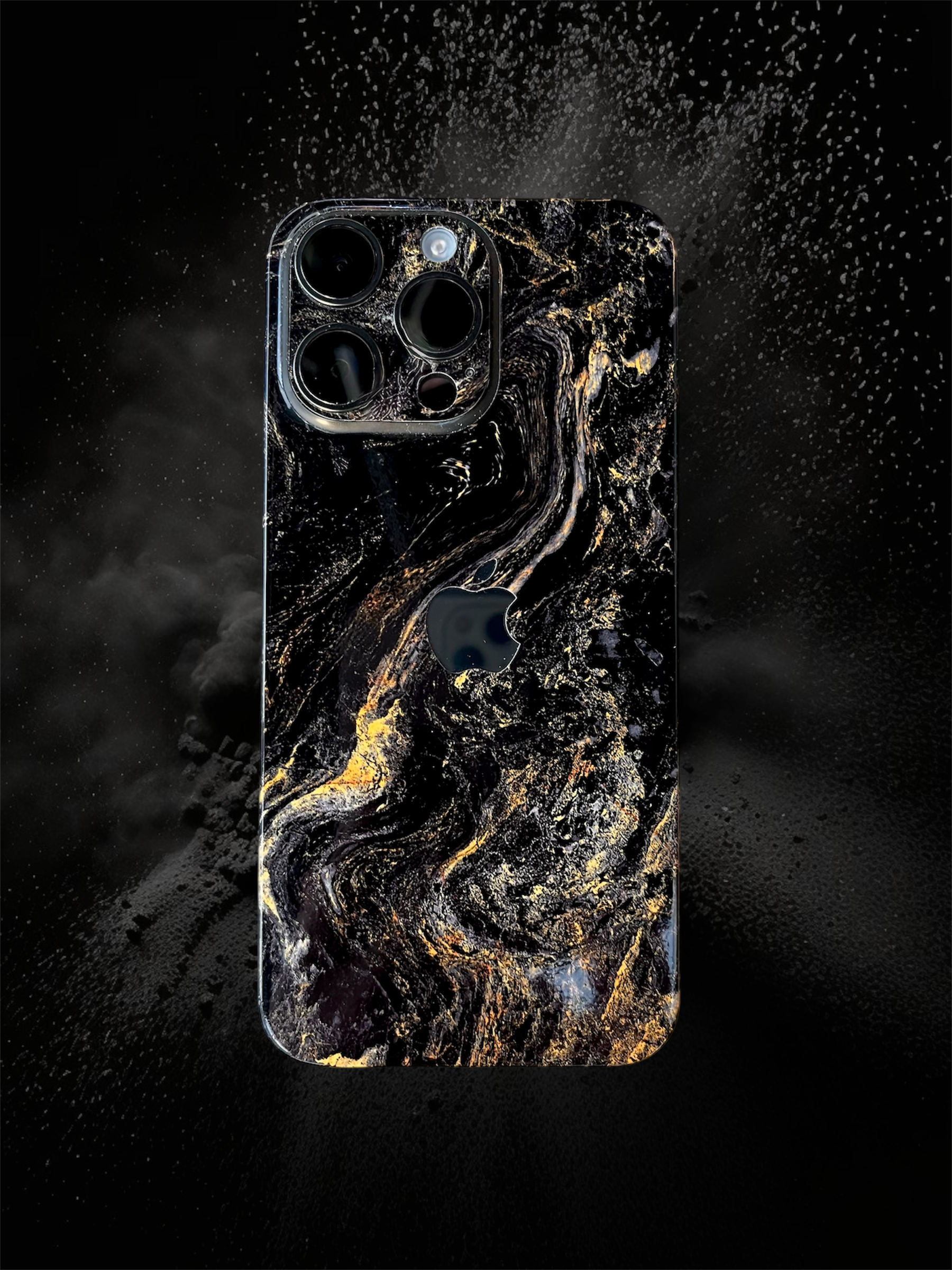 iPhone 15 Pro Max Skin Gold Black